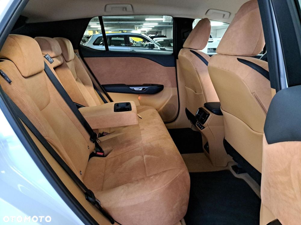 Lexus RZ 450e Omotenashi DIRECT4 - 12