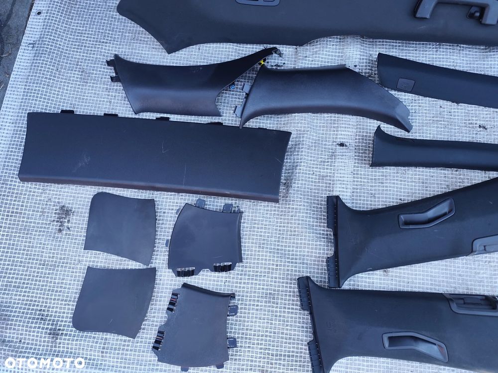 Volvo XC60 I Lift 13-18 R-Design Podsufitka Czarna Kompletna Słupki Daszki - 7