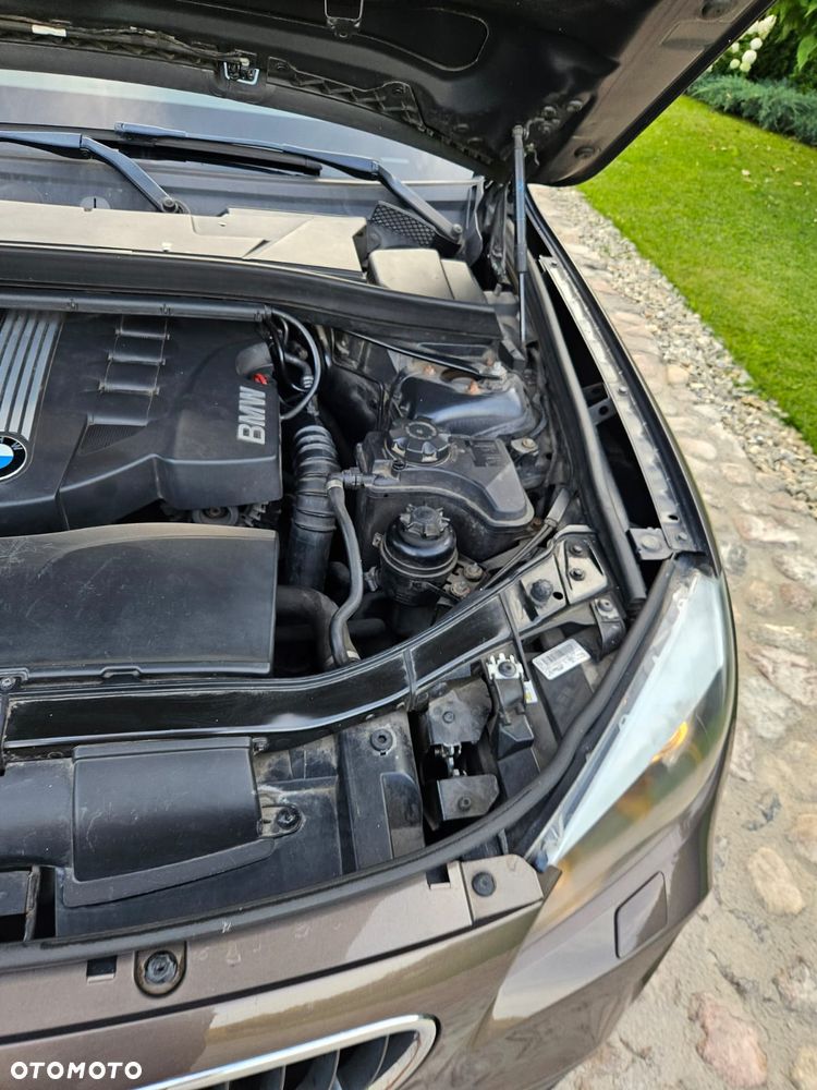 BMW X1 xDrive20d - 21