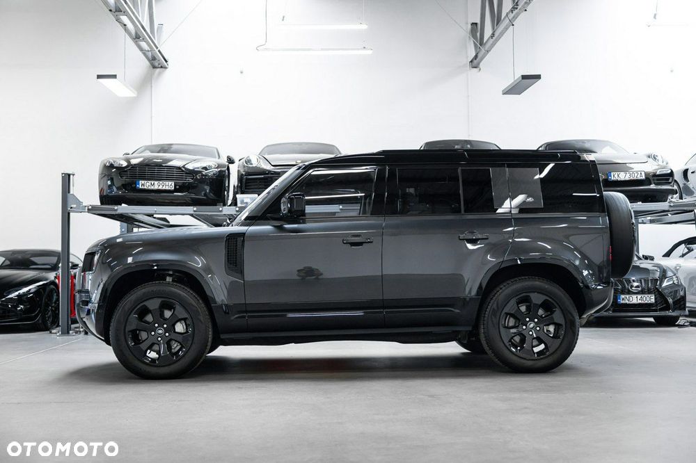 Land Rover Defender - 6