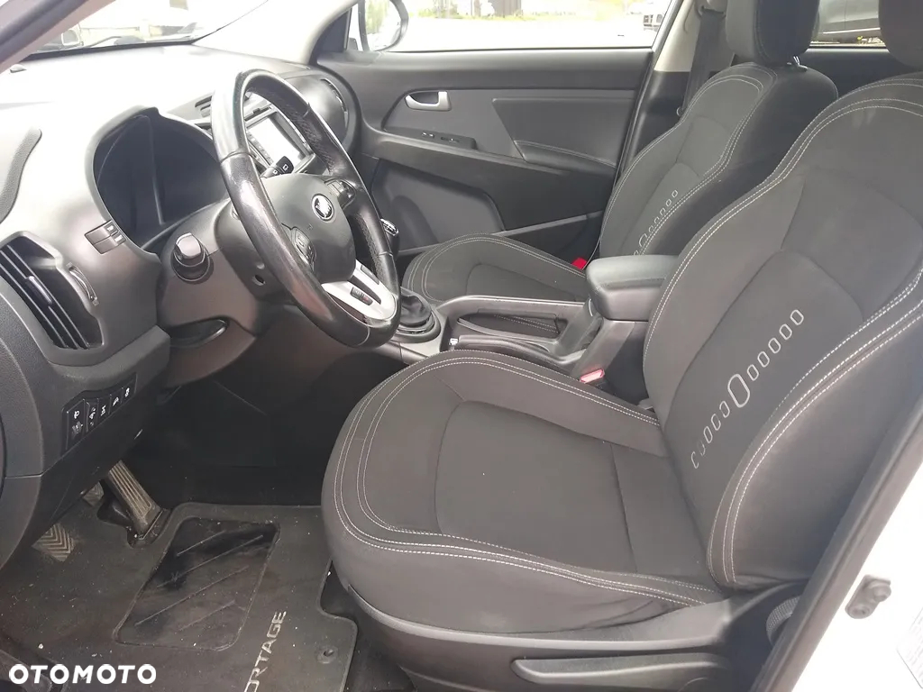 Kia Sportage - 12