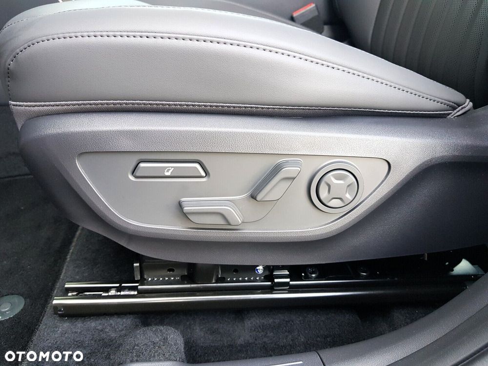 Kia Seltos - 21