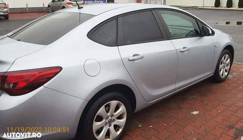 Opel Astra 1.4 ECOTEC Turbo Enjoy - 4
