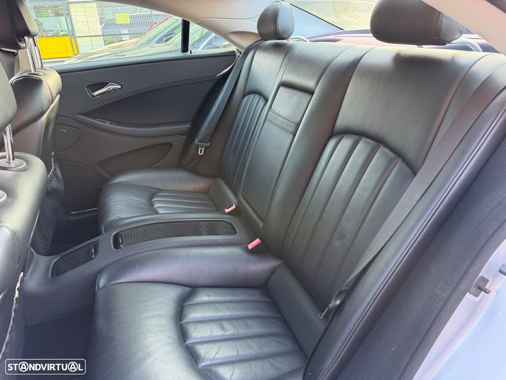 Mercedes-Benz CLS 320 CDI - 11