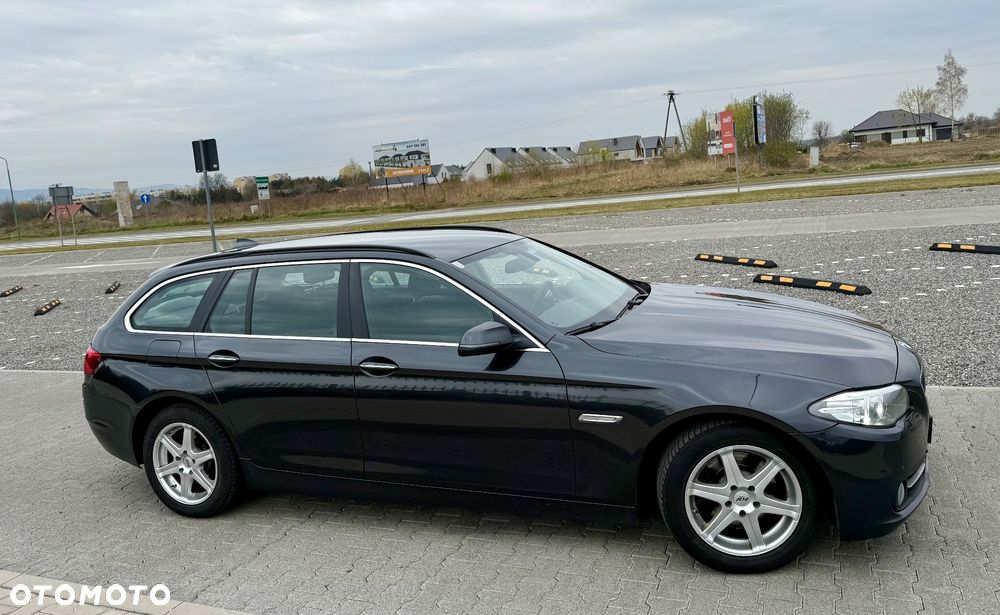 BMW Seria 5 520d Sport-Aut - 8