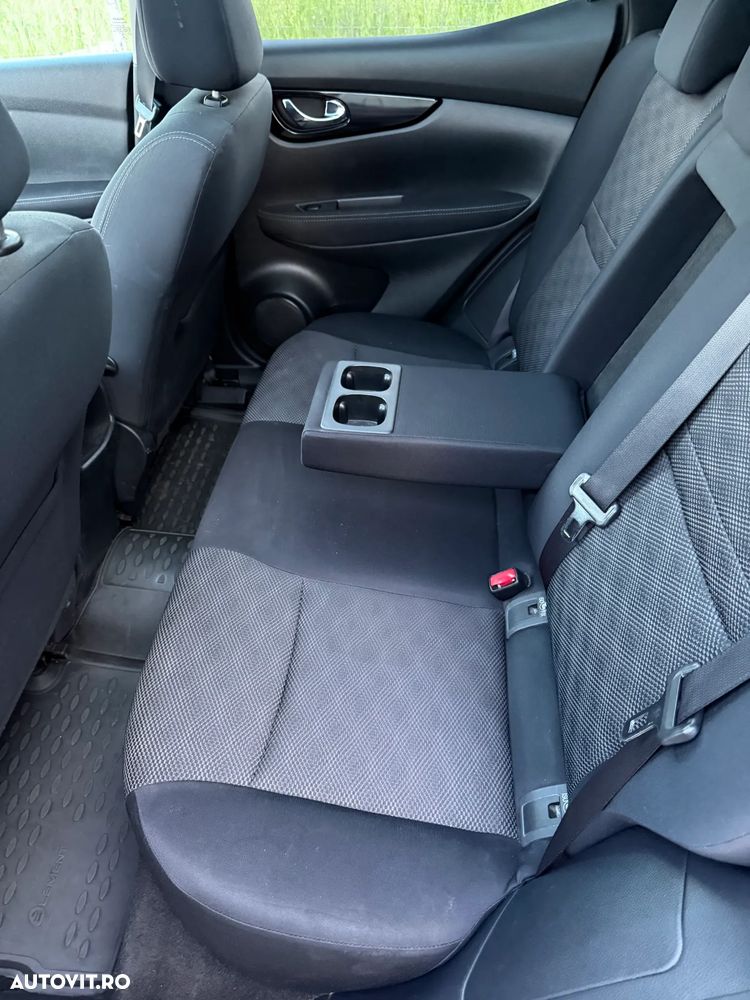 Nissan Qashqai 1.5 DCI N-Connecta - 9