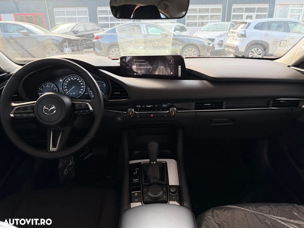 Mazda 3 e-Skyactiv X186 AT MHEV Center-Line - 12