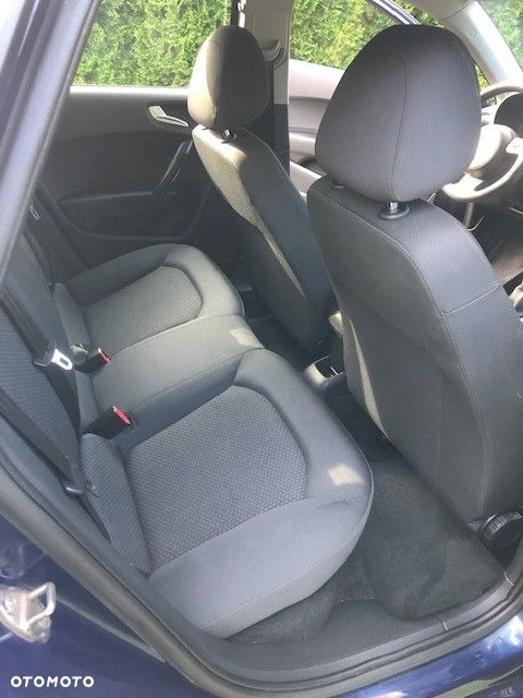 Audi A1 Sportback 1.6 TDI design - 11
