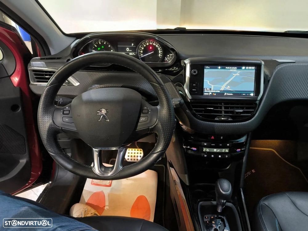 Peugeot 2008 PureTech 110 Stop&Start EAT6 Crossway - 18
