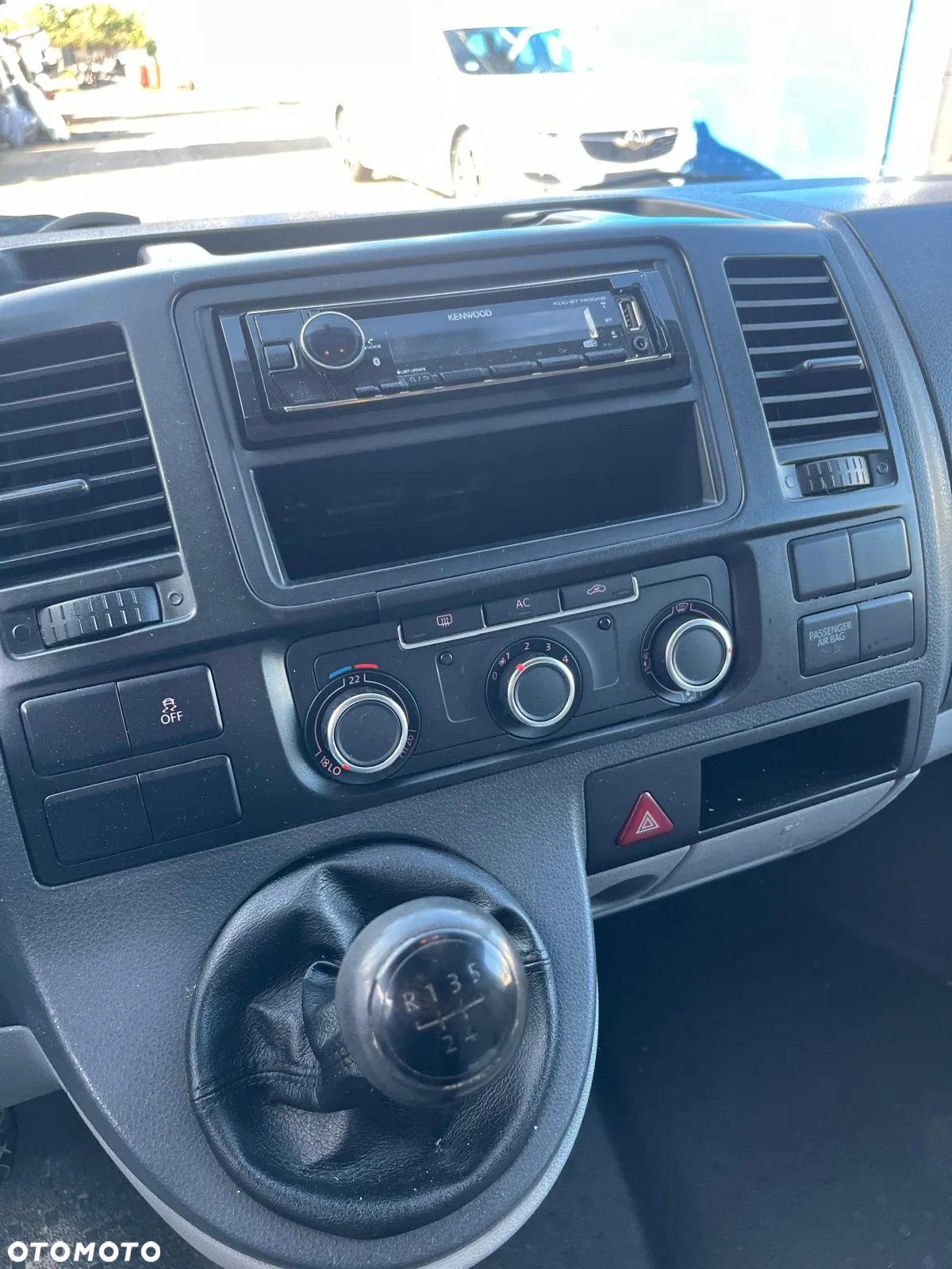 Volkswagen TRANSPORTER T5 - 4