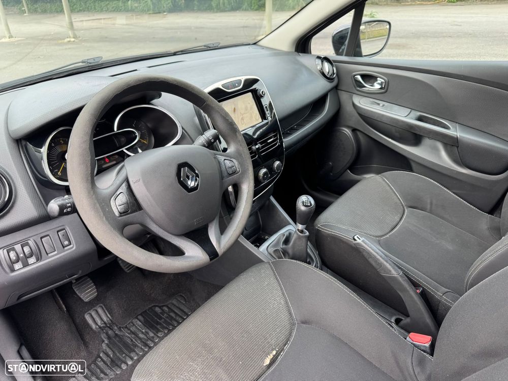 Renault Clio - 9