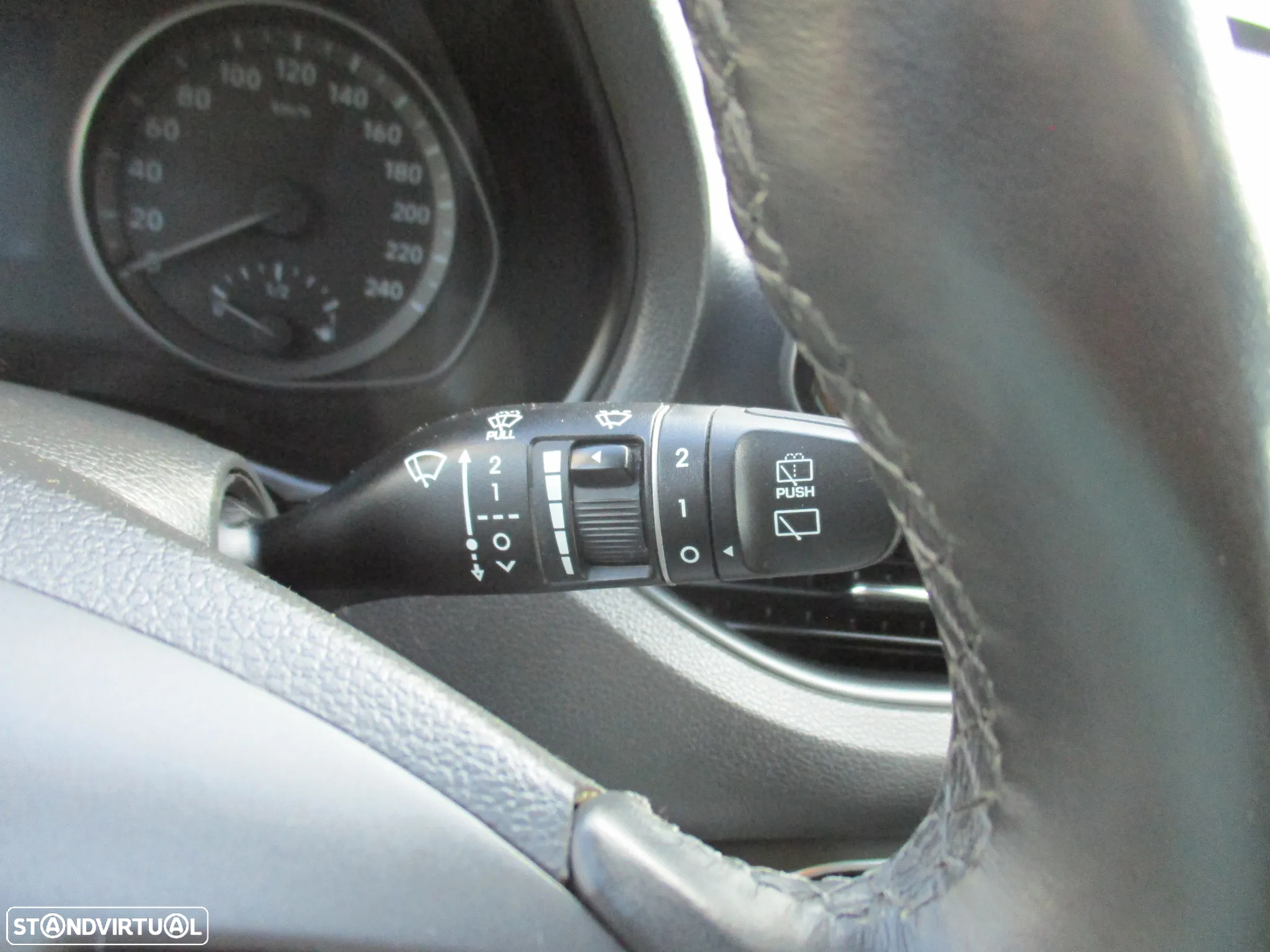 Hyundai i30 1.6 CRDI Comfort+Navi - 19