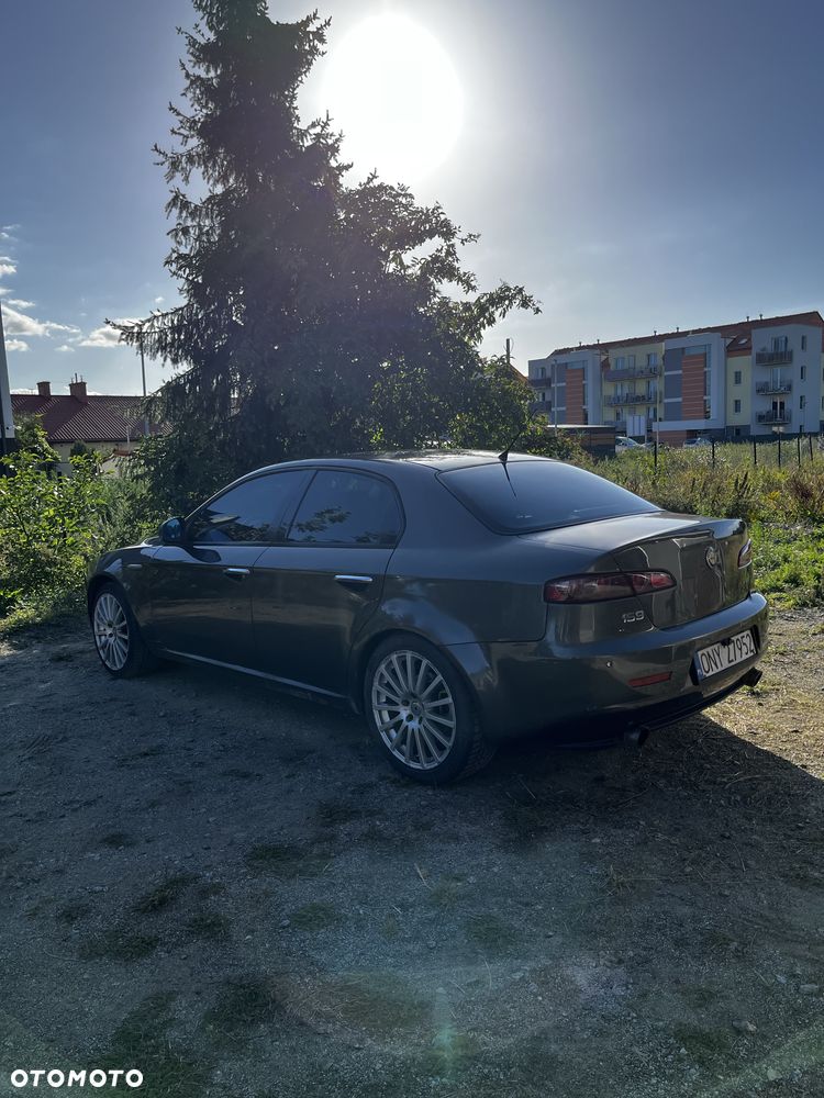 Alfa Romeo 159 - 2