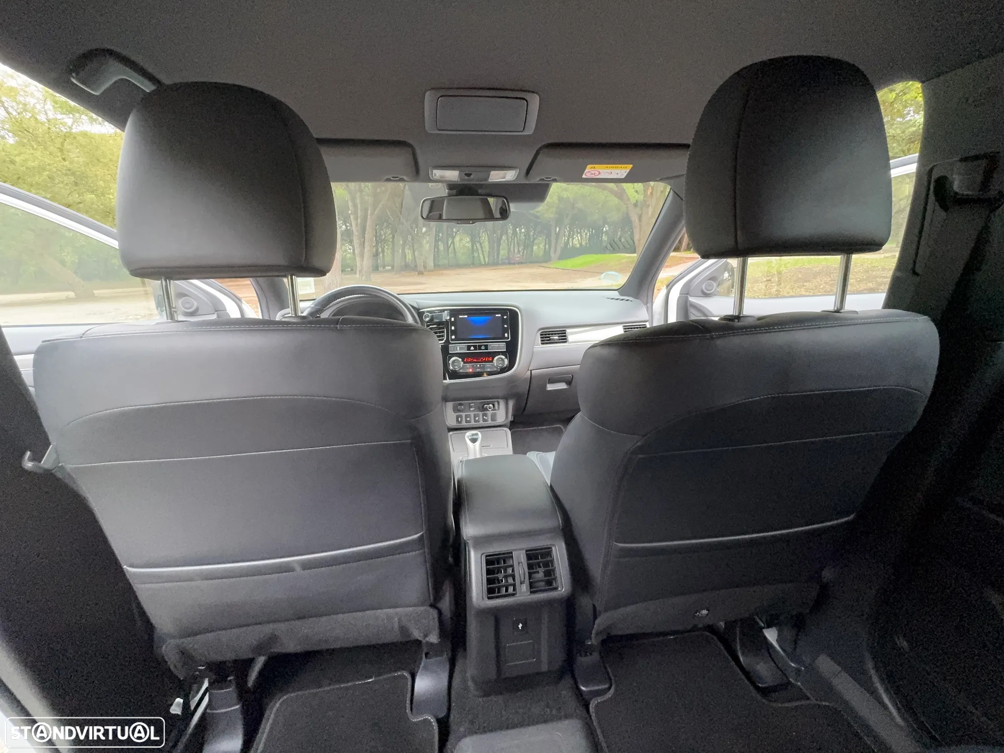 Mitsubishi Outlander - 17