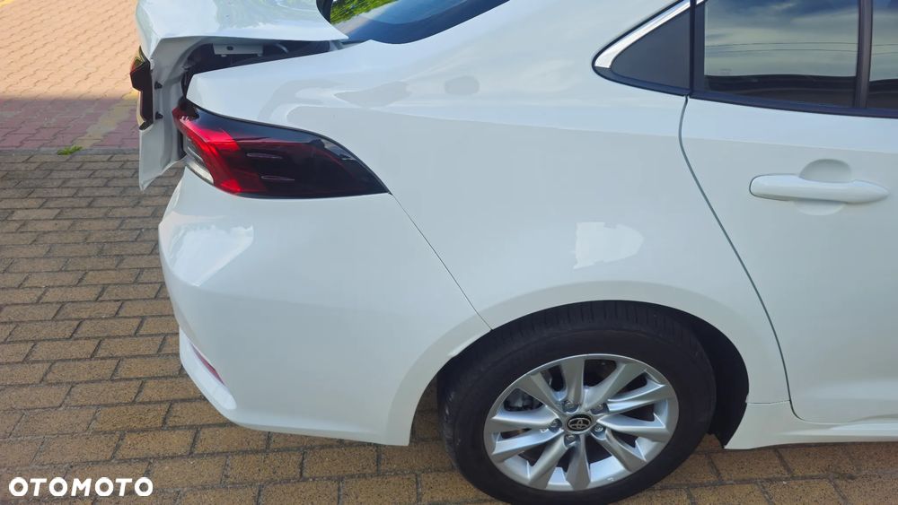 Toyota Corolla 1.8 Hybrid Comfort - 19