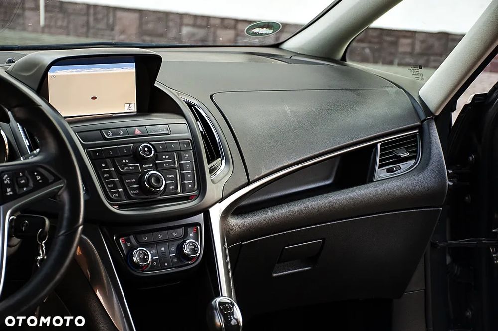 Opel Zafira 2.0 D (CDTI ecoFLEX) Start/Stop Innovation - 32