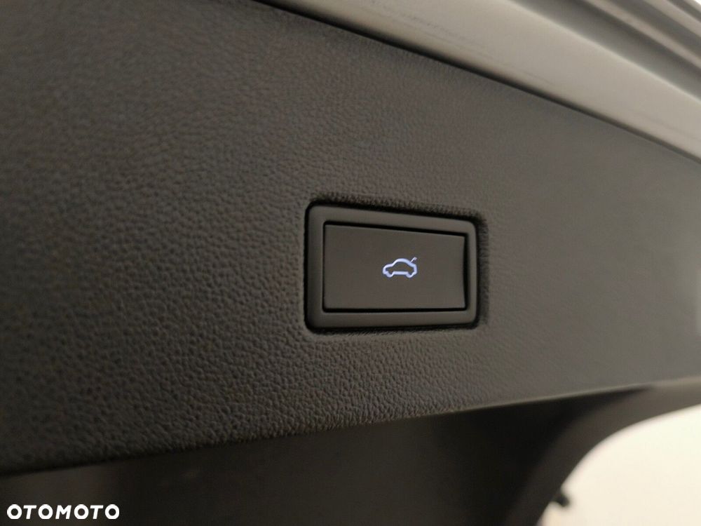 Volkswagen T-Roc 1.5 TSI R-Line DSG - 34