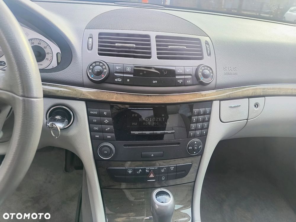 Mercedes-Benz Klasa E - 26