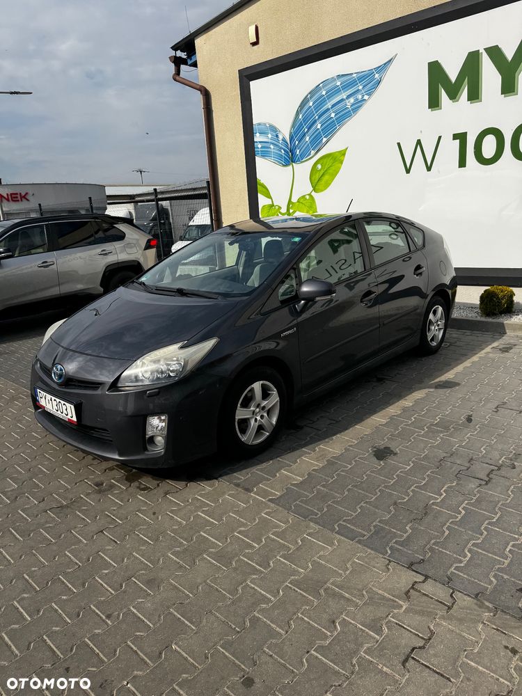 Toyota Prius 1.8 HSD Sol - 3