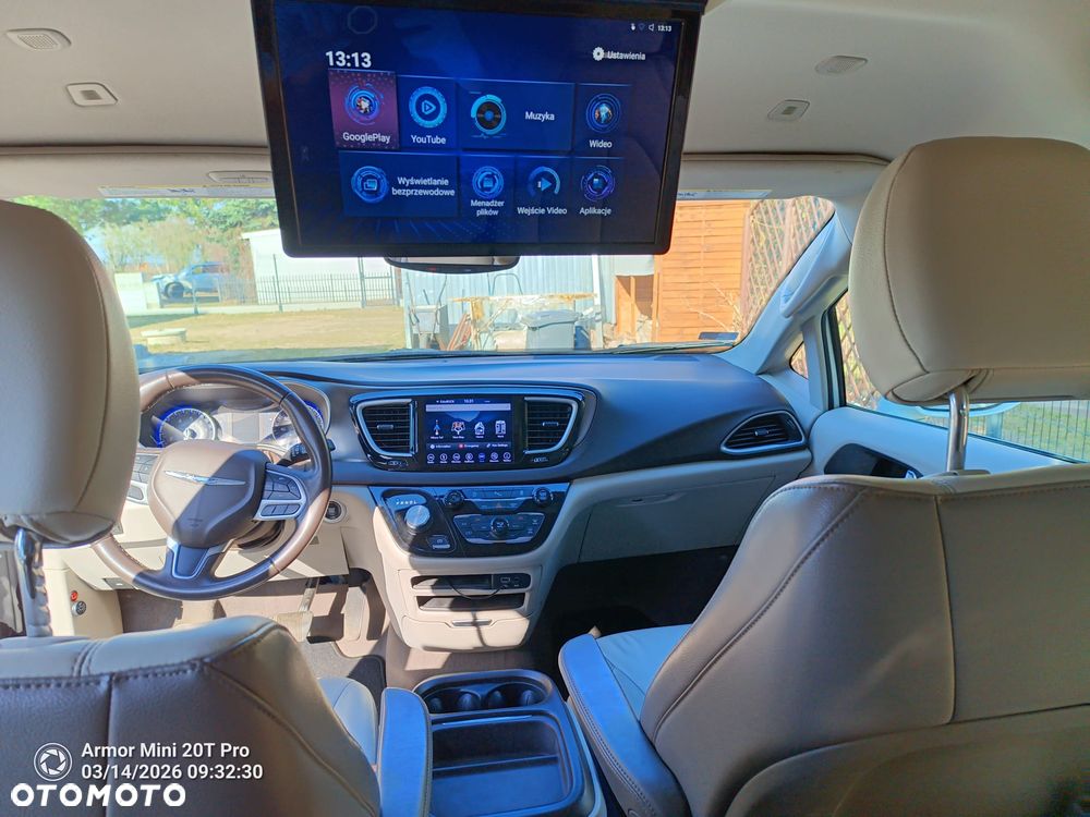 Chrysler Pacifica - 10