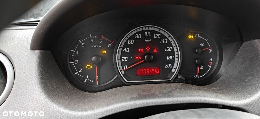 Suzuki Swift - 5