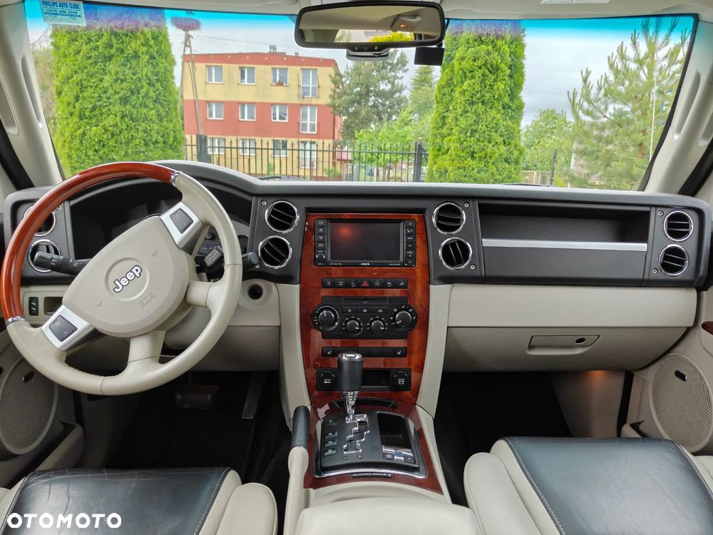Jeep Commander 5.7 V8 Overland - 15