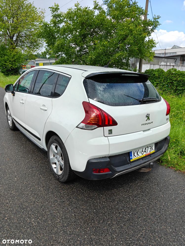 Peugeot 3008 Hybrid4 - 9