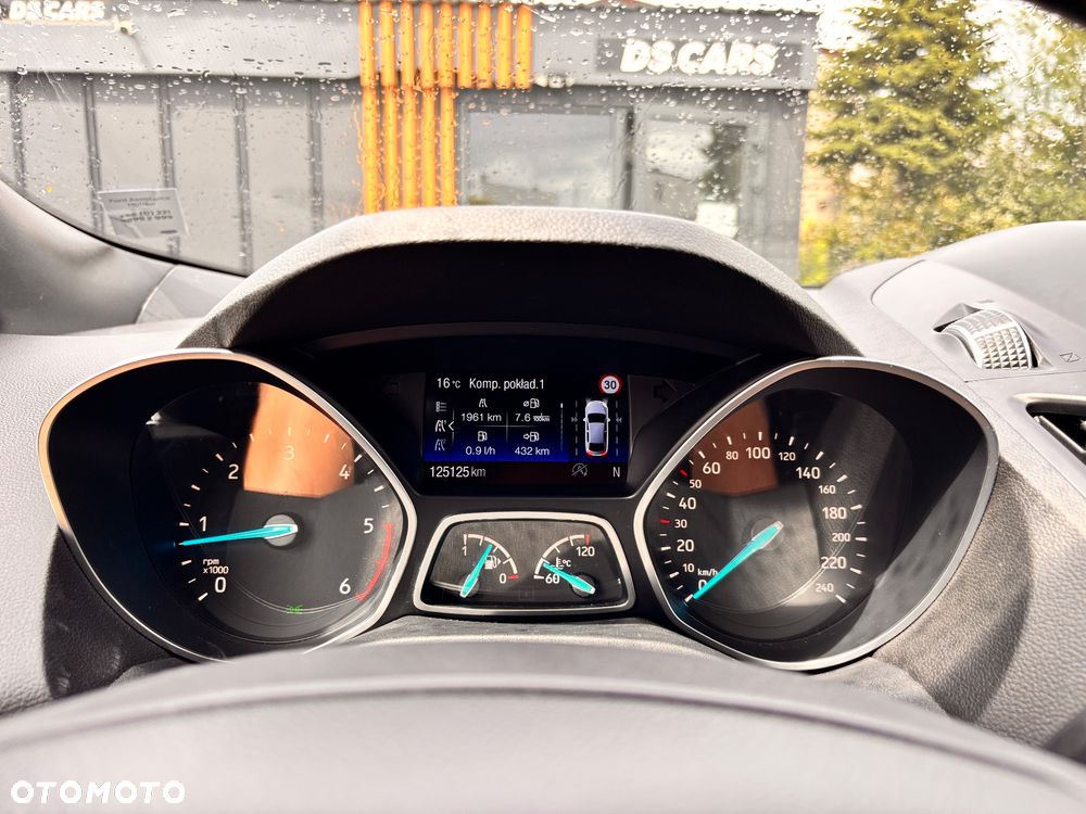Ford Kuga - 26