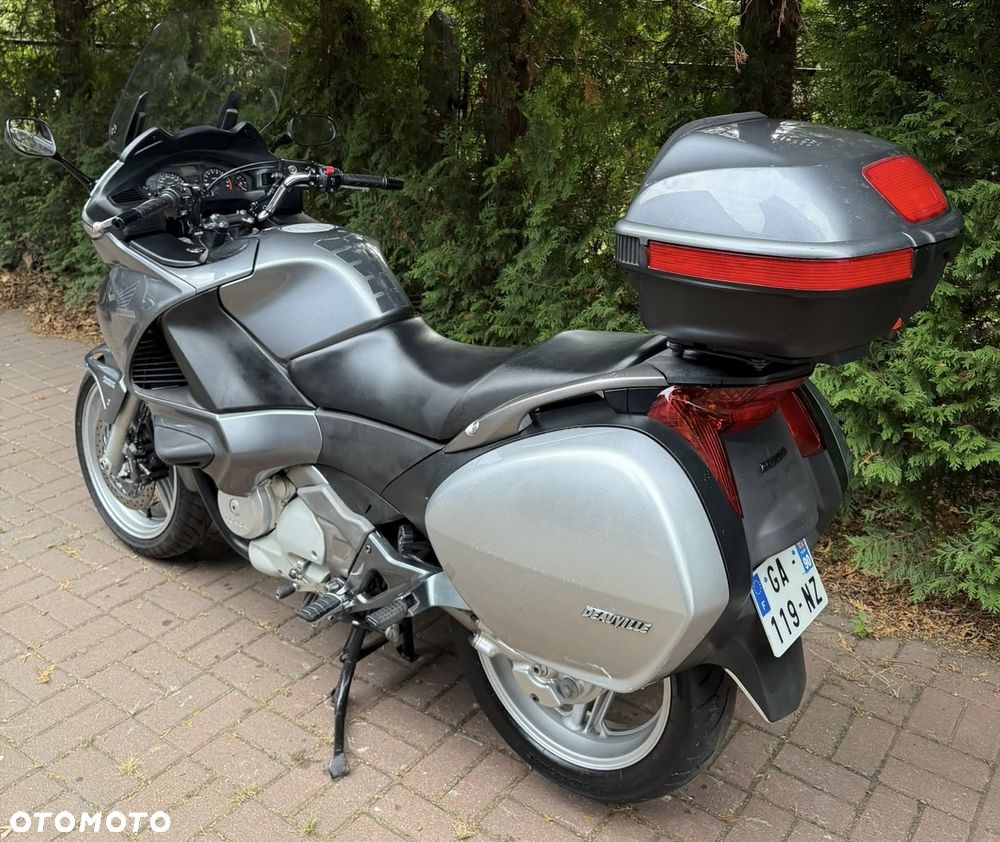 Honda Deauville - 18
