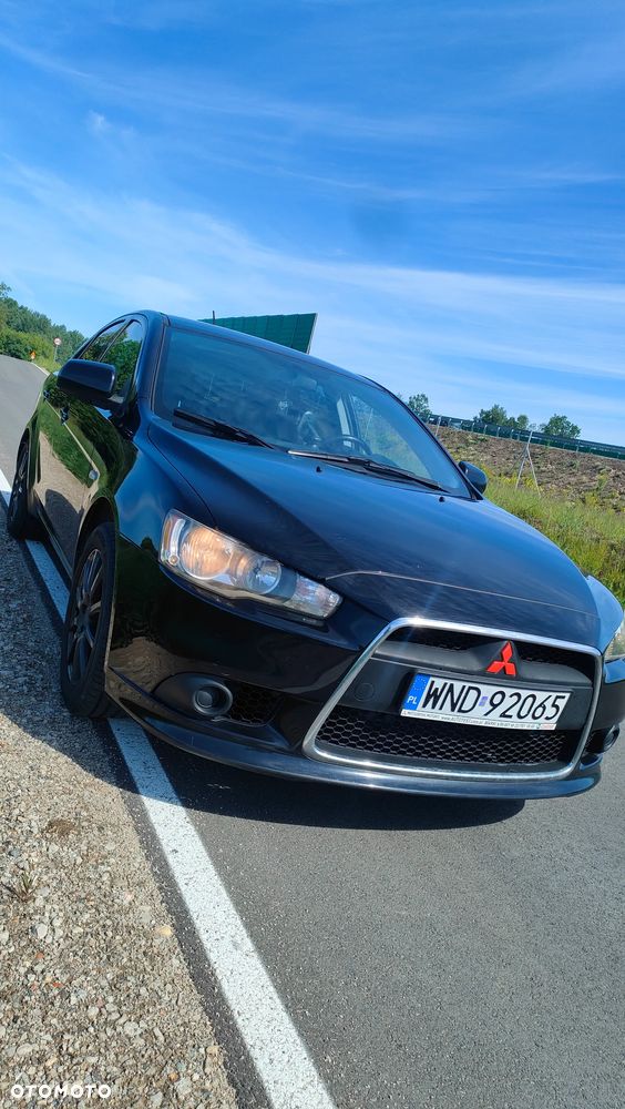 Mitsubishi Lancer 1.8 Inform - 1