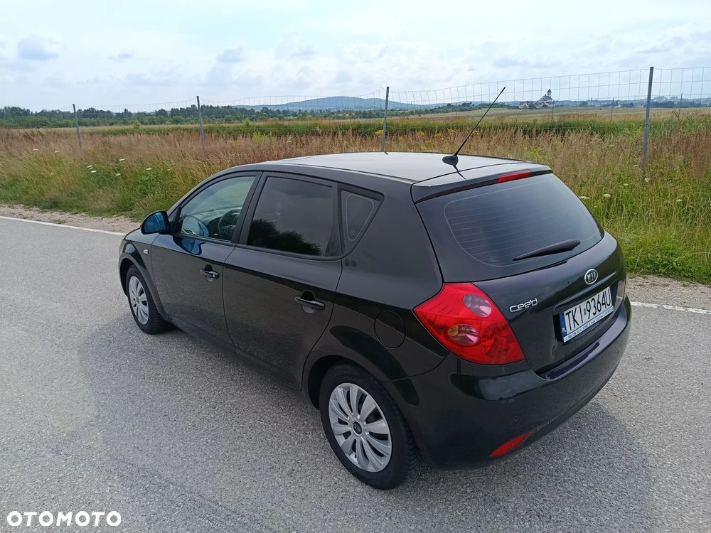 Kia Ceed 1.4 CVVT EX - 21