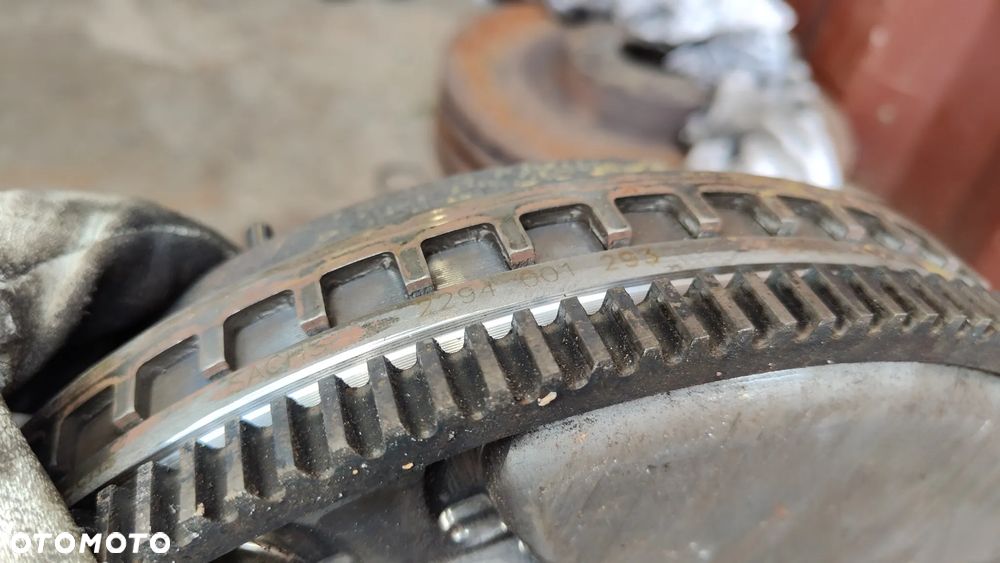 MERCEDES W204 W212 om 651 2.2 CDI KOŁO DWUMASOWE DWUMAS dwumasa sprzęgło komplet - 16