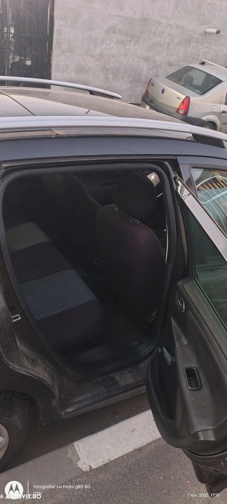 Peugeot 207 SW 95 VTi Family - 13