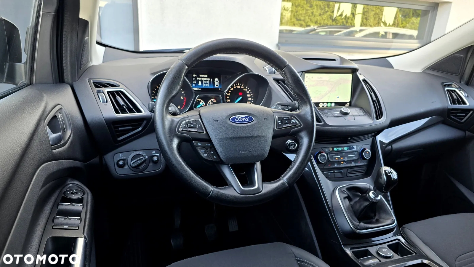 Ford Kuga 2.0 TDCi FWD Titanium - 24