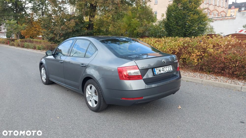 Skoda Octavia 1.5 TSI ACT Business - 3