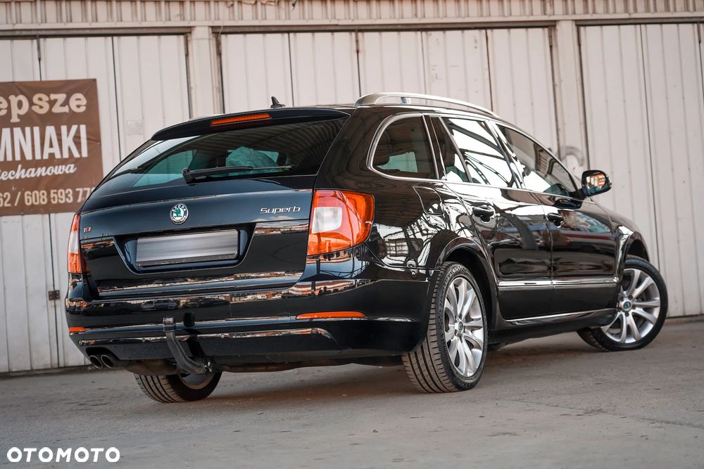 Skoda Superb 2.0 TDI DSG FAMILY - 15