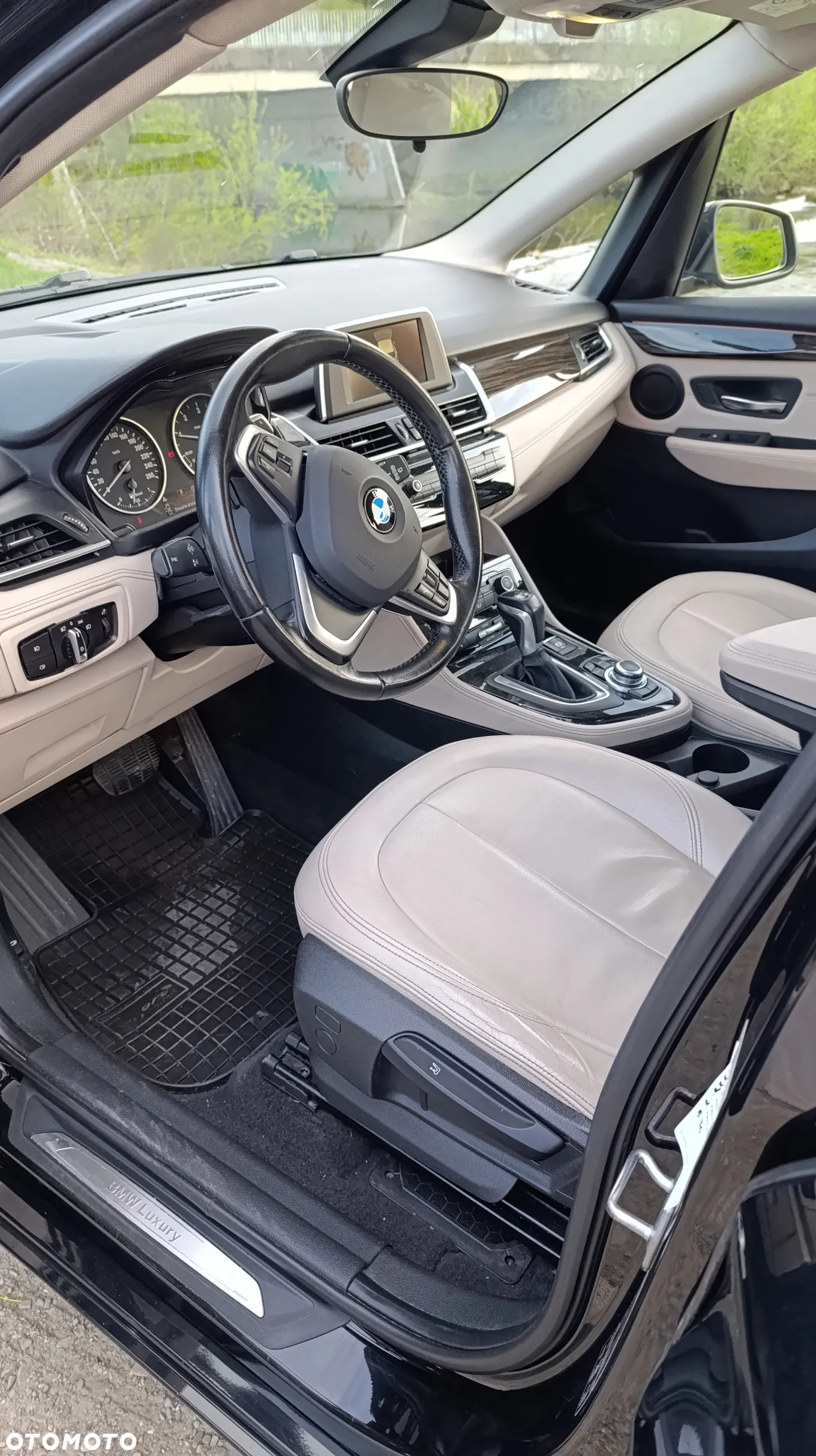 BMW Seria 2 220d Active Tourer xDrive Sport-Aut Luxury Line - 13
