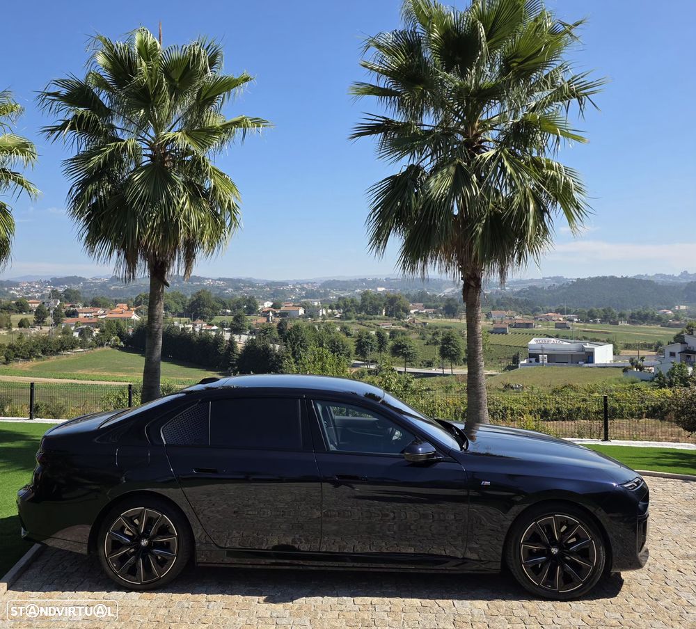 BMW i7 xDrive50 - 16