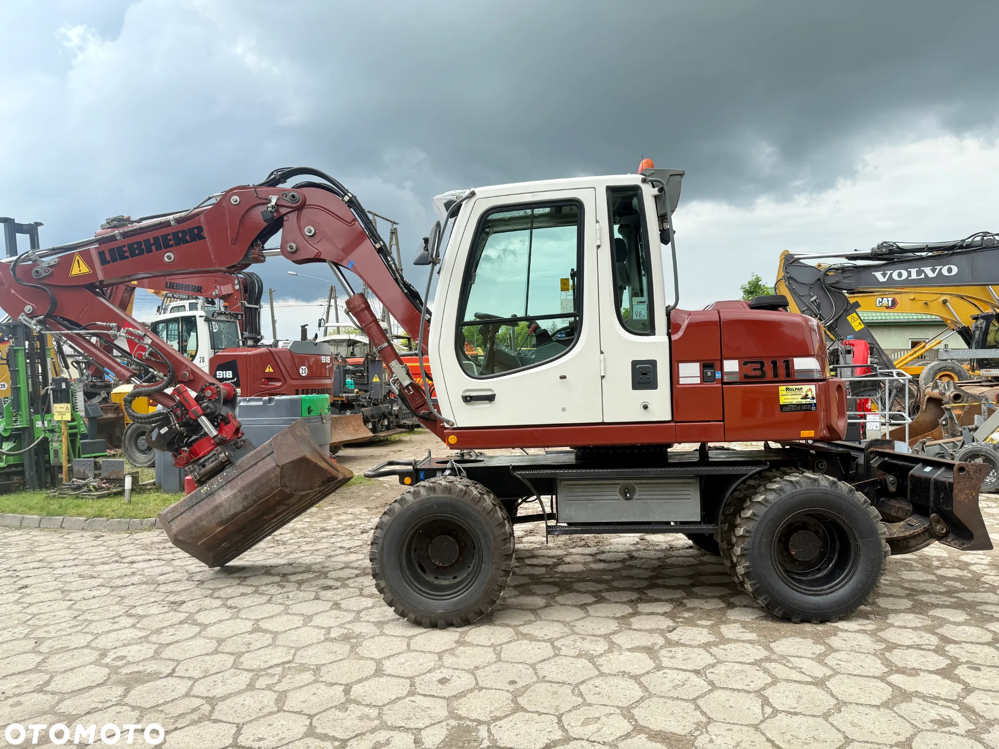 Liebherr koparka kołowa A311 + głowica ROTOTILT, dzielony pług , 13 ton - 6