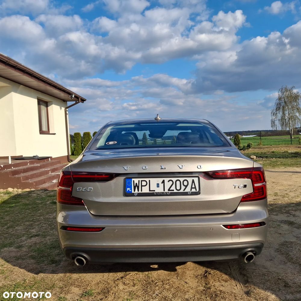 Volvo S60 T6 AWD Momentum Pro - 5