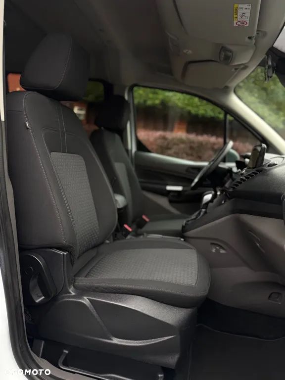 Ford Tourneo Connect Grand - 34