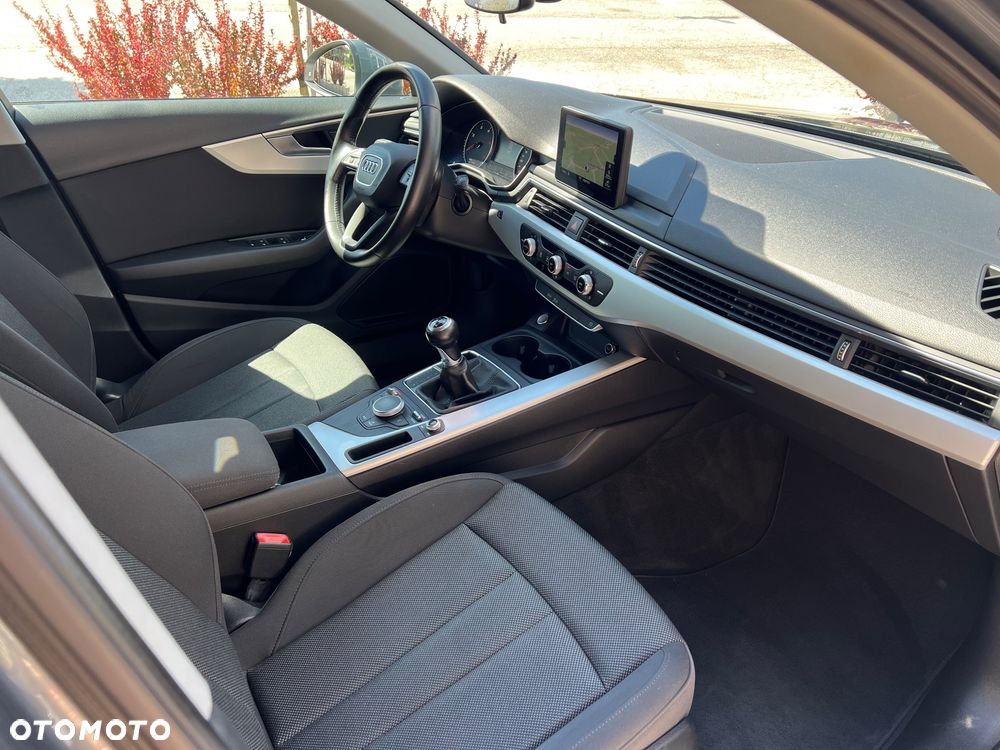 Audi A4 Avant 2.0 TDI - 31