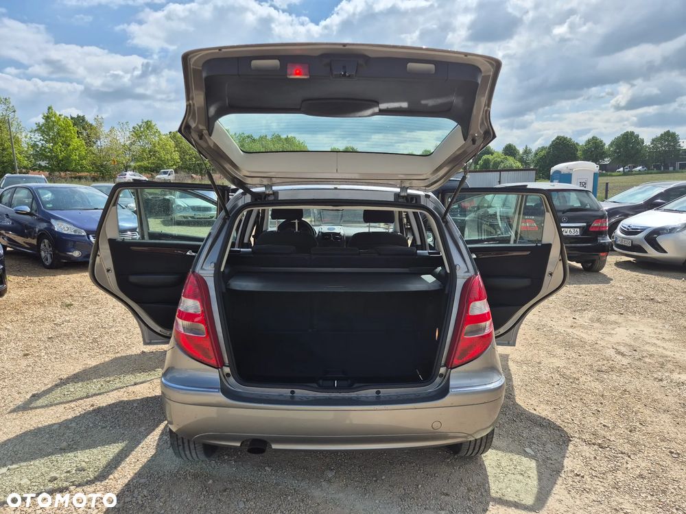 Mercedes-Benz Klasa A 170 Elegance - 10