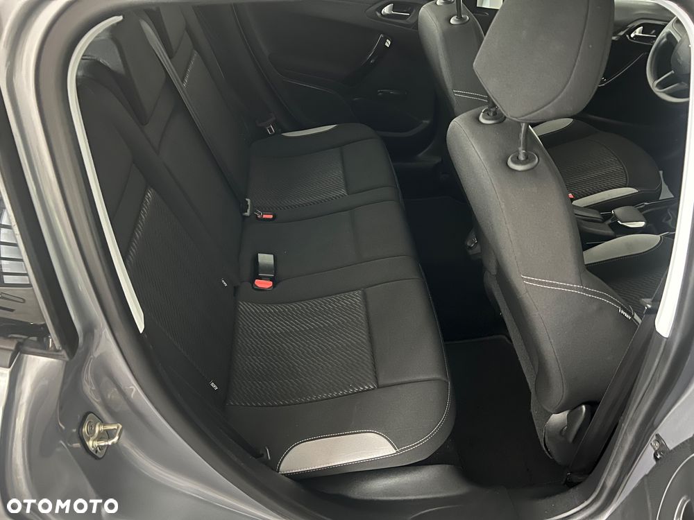 Peugeot 2008 PureTech 82 Allure - 23