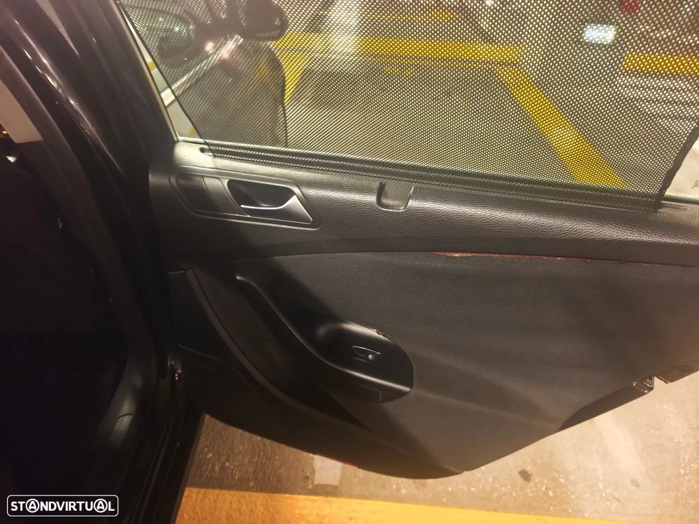VW Passat Variant 2.0 TDI Highline - 11