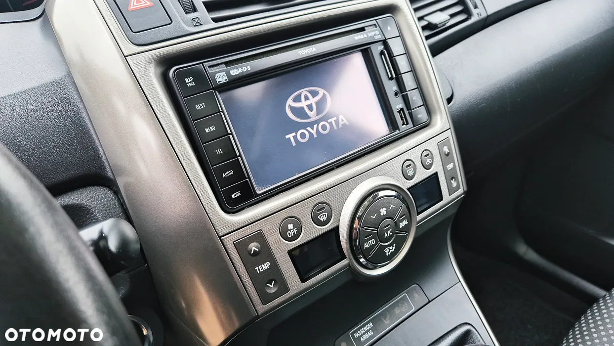 Toyota Verso 1.8 Premium EU5 7os - 26