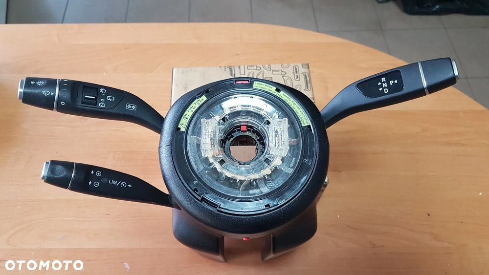 PRZEŁĄCZNIK ZESPOLONY MERCEDES W246 W176 W447 A24690039209051 - 1