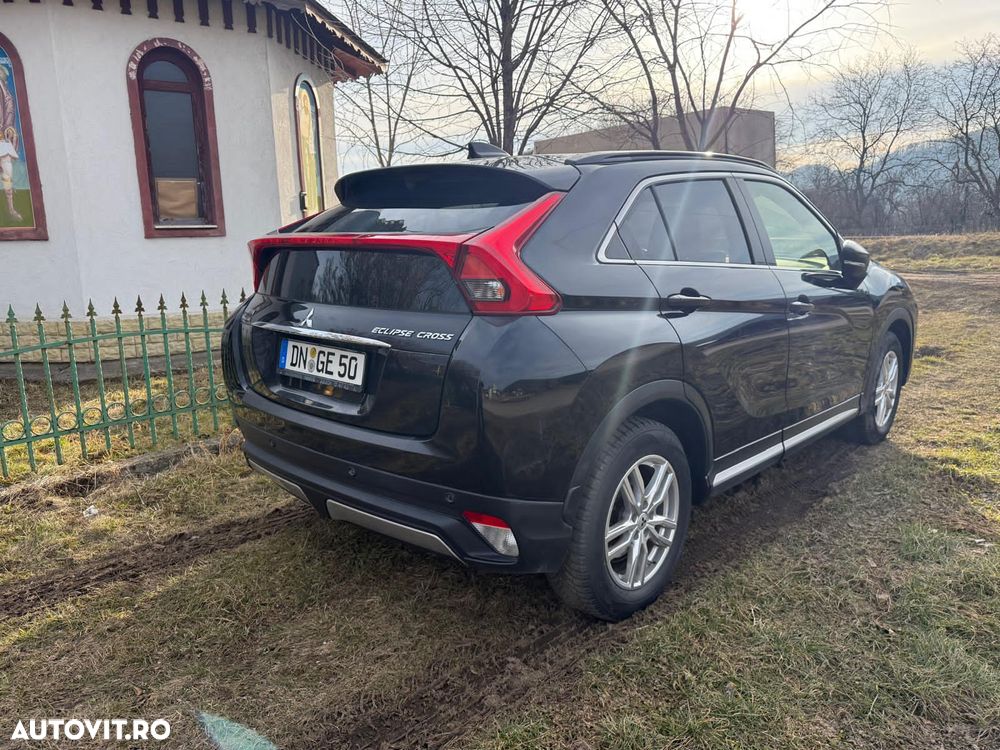 Mitsubishi Eclipse-Cross 1.5-litre 16-valve DOHC MIVEC 4X4 Intense+ Aut. - 3
