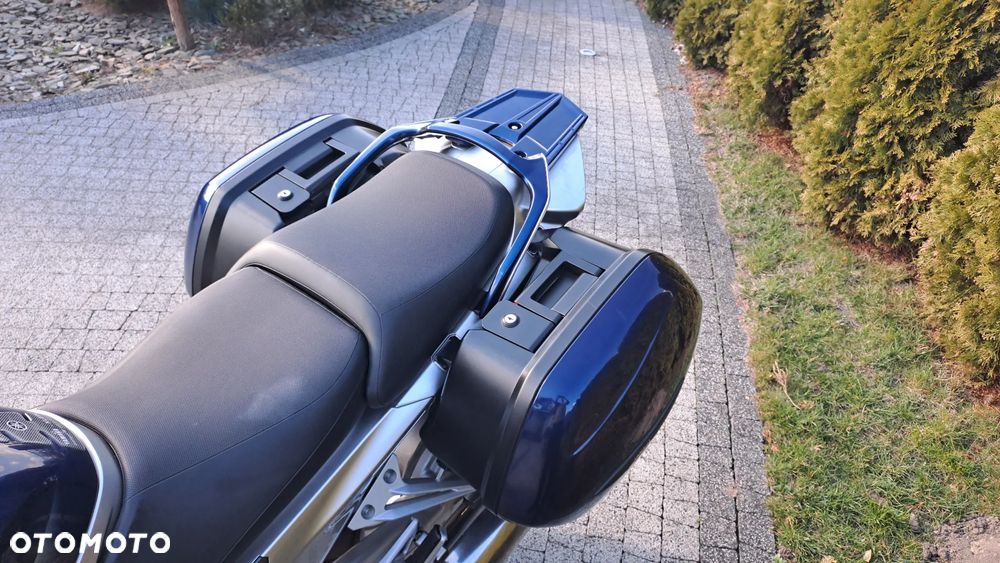 Yamaha FJR - 25