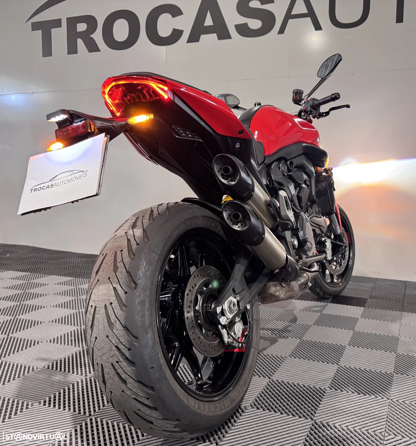 Ducati Monster 937 - 34
